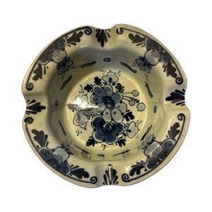 Vintage Regina Delft Blue Floral Ceramic Ashtray